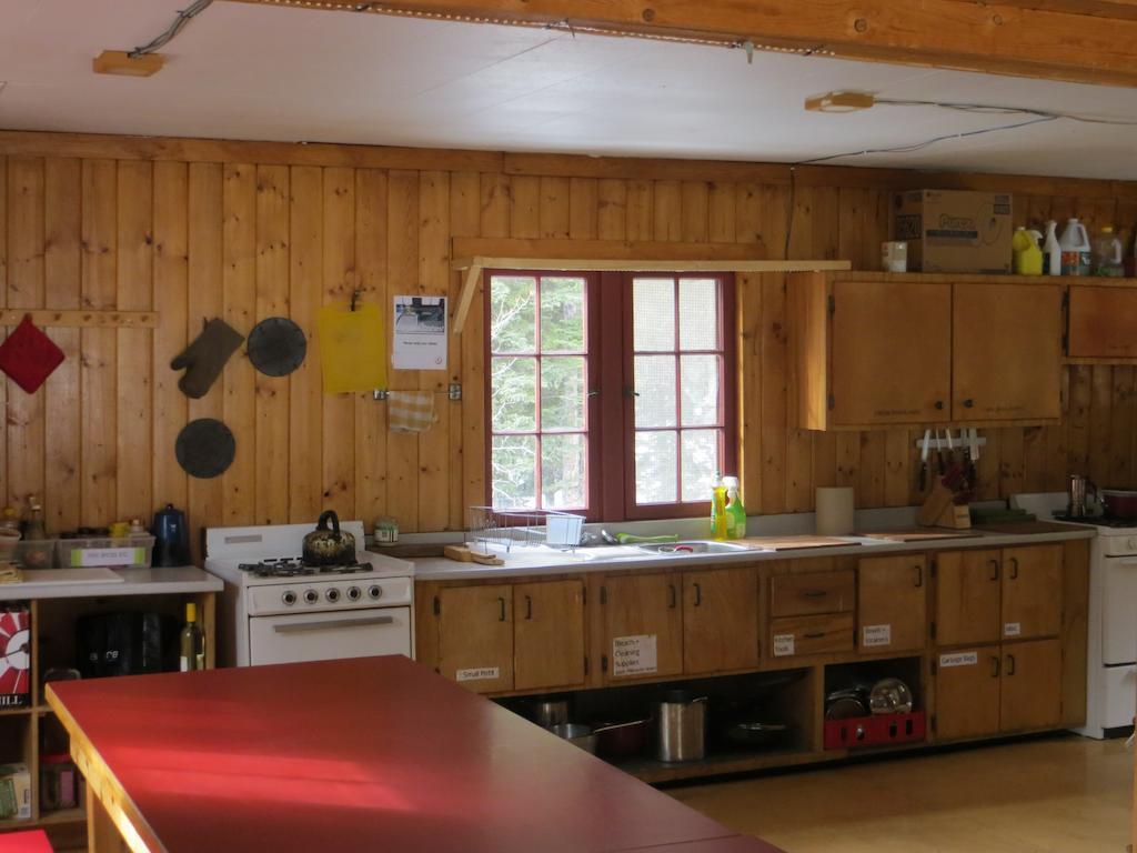 Hi Rampart Creek - Hostel ซัสแคตเชวาน ริเวอร์ ครอสซิง ภายนอก รูปภาพ